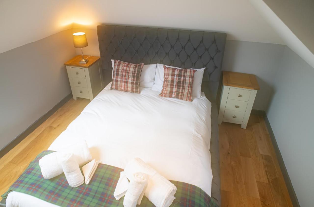 Luxury 4 Bedroom Cottage With Stunning Views Near Fairy Pools! 卡博斯特 外观 照片