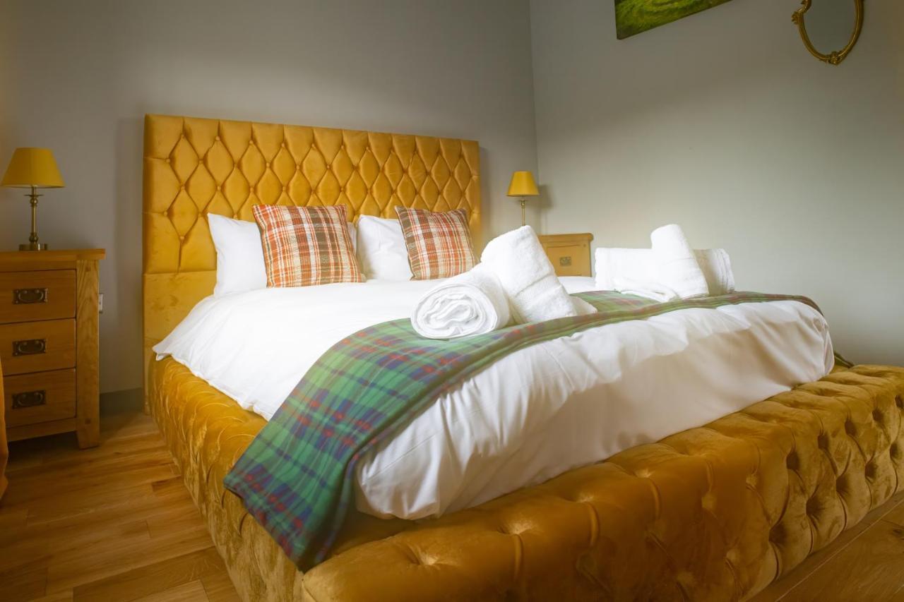 Luxury 4 Bedroom Cottage With Stunning Views Near Fairy Pools! 卡博斯特 外观 照片