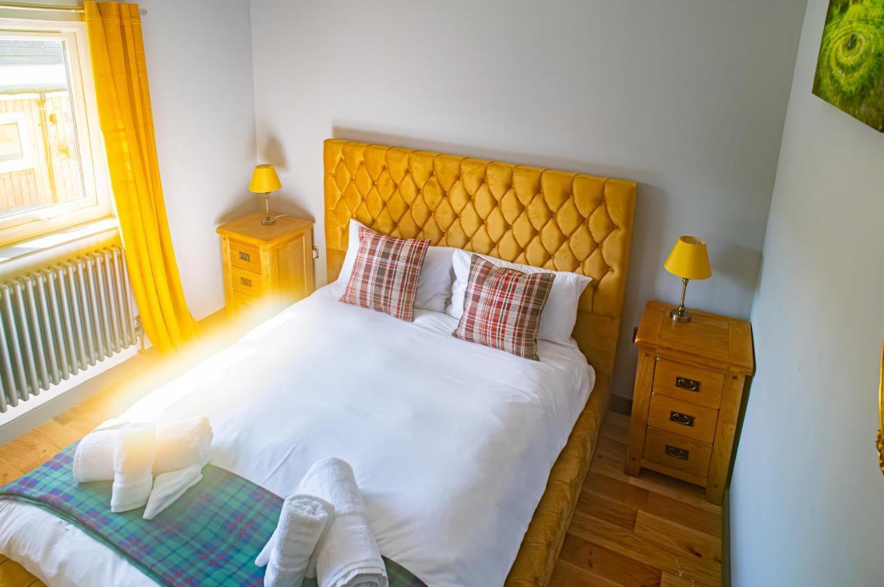 Luxury 4 Bedroom Cottage With Stunning Views Near Fairy Pools! 卡博斯特 外观 照片