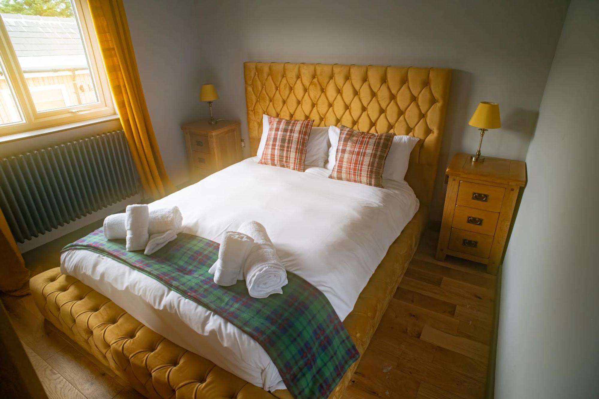 Luxury 4 Bedroom Cottage With Stunning Views Near Fairy Pools! 卡博斯特 外观 照片