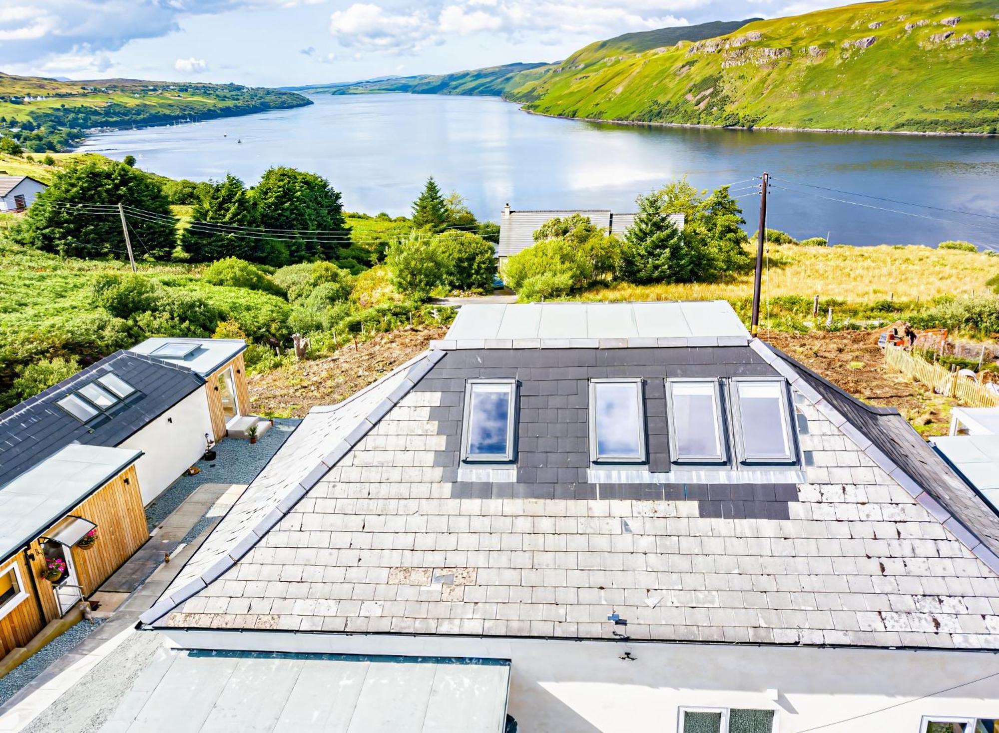 Luxury 4 Bedroom Cottage With Stunning Views Near Fairy Pools! 卡博斯特 外观 照片