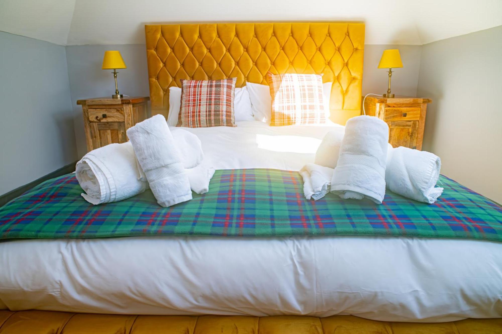 Luxury 4 Bedroom Cottage With Stunning Views Near Fairy Pools! 卡博斯特 外观 照片